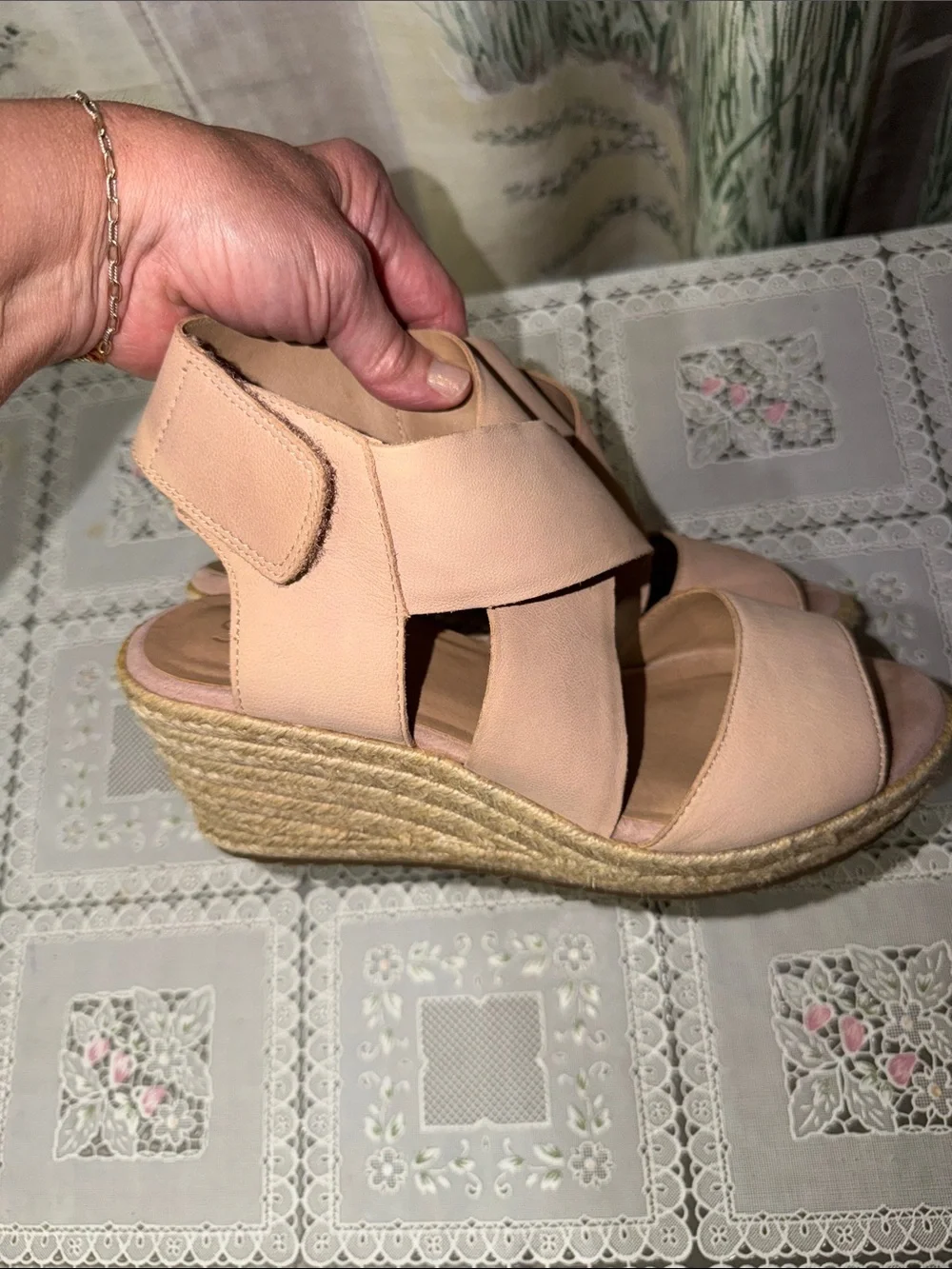 SOUL Naturalizer Blush Pink Crisscross Slingback Wedges